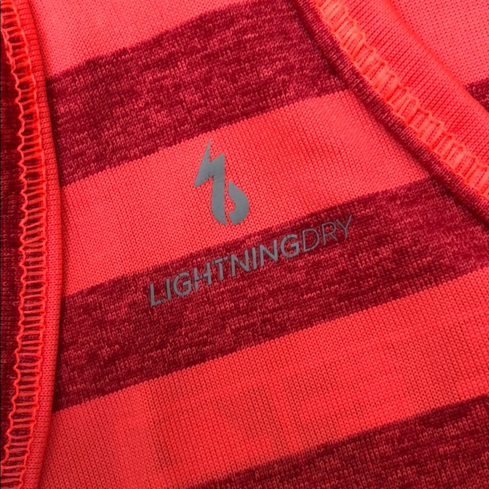 🕺 3 for $25 🕺New Balance Lightning Dry Tank - Picture 4 of 5